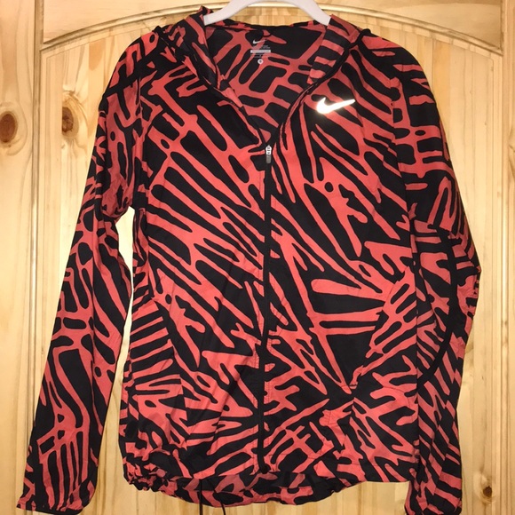 Nike Jackets & Blazers - Nike wind breaker/ rain jacket